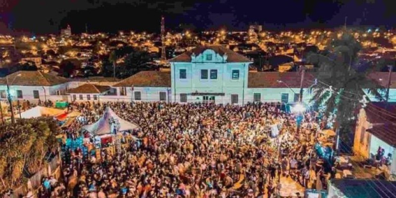 Confira o que abre e fecha neste sábado de Carnaval em Campo Grande