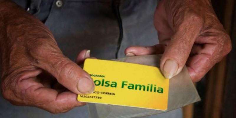 Novo Bolsa Família de R$ 950 lança regras nesta quinta-feira; saiba o que mudou