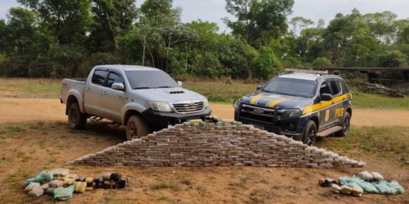 Homem tenta fugir, mas é preso com 217 kg de cocaína em MS