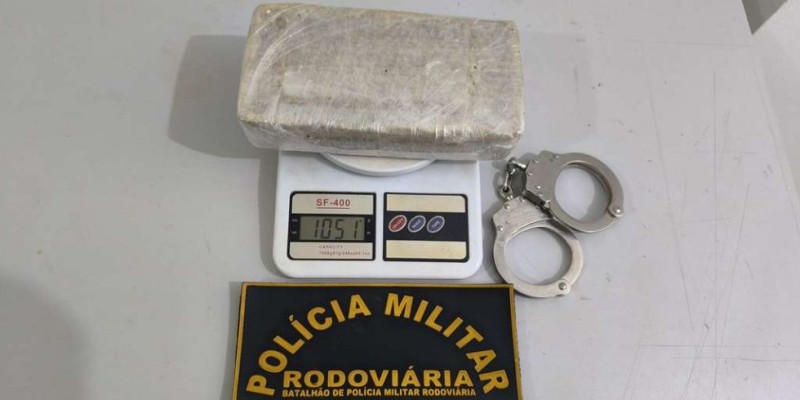 ANGÉLICA: Passageira de van é presa com pasta base de cocaína