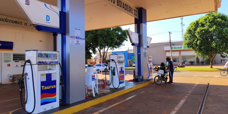 AUTO POSTO BOIADEIRO 1E2