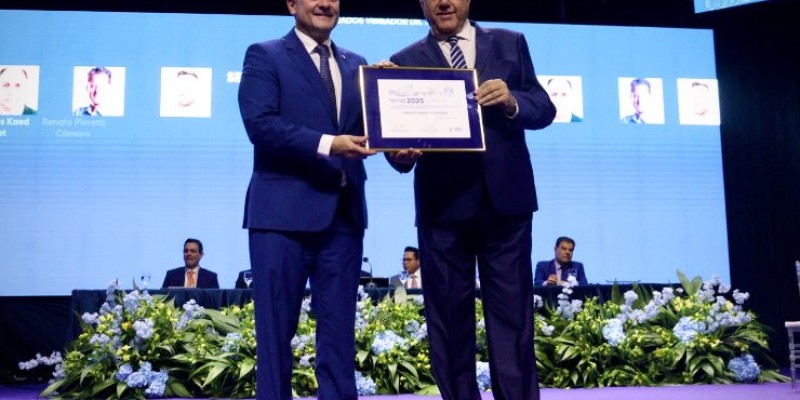 Renato Câmara recebe Título de Cidadão Campo-Grandense