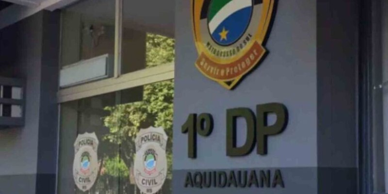 Homem é encontrado morto dentro de residência