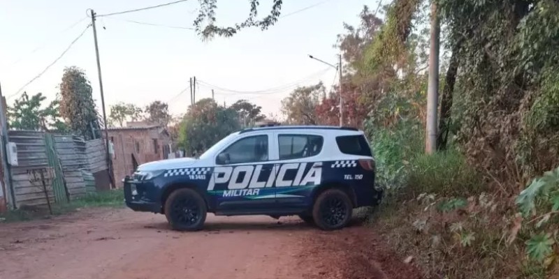 'Pesadelo' tenta tomar arma de policial e acaba baleado