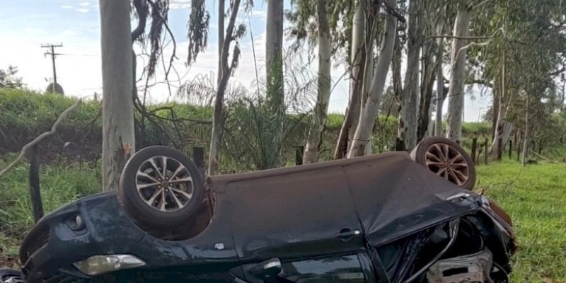 Homem morre após carro capotar entre Dourados e Fátima do Sul