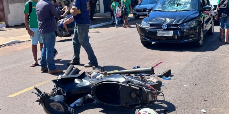 IVINHEMA: Acidente deixa motociclista ferido no Bairro Itapoã