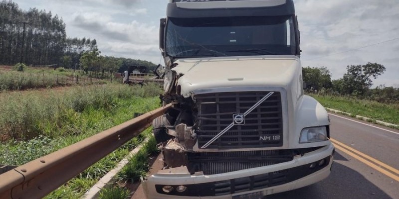 Motorista causa acidente entre Bataguassu e Santa Rita do Pardo e foge do local.