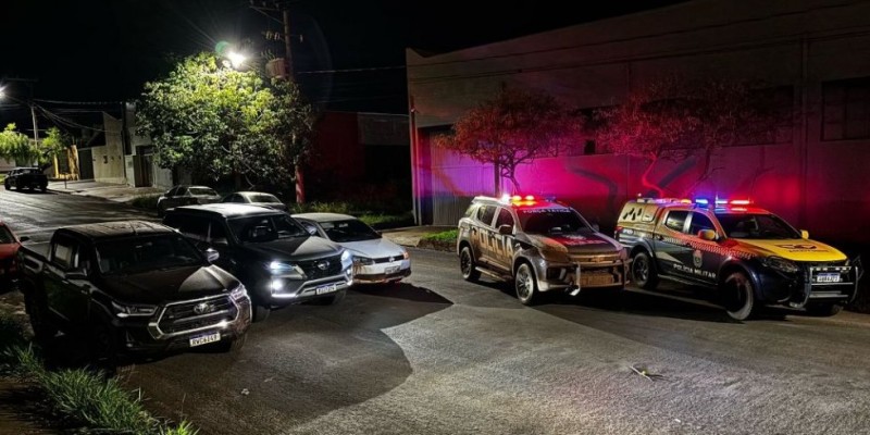 ANGÉLICA: Ação policial intercepta comboio com veículos roubados ANGÉLICA: Ação policial intercepta comboio com veículos roubados