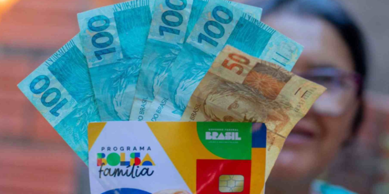 Bolsa Família: beneficiários com NIS final 3 recebem parcela de outubro nesta quarta-feira Bolsa Família: beneficiários com NIS final 3 recebem parcela de outubro nesta quarta-feira