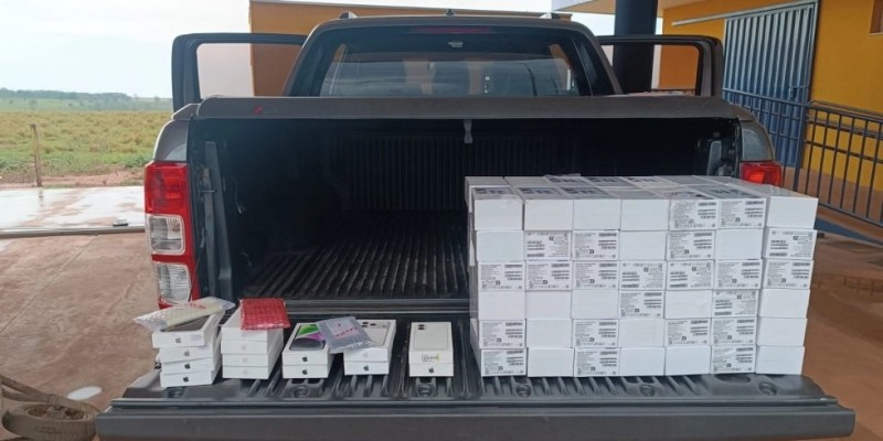 IVINHEMA : Casal é flagrado transportando celulares escondidos em caminhonete durante fiscalização IVINHEMA : Casal é flagrado transportando celulares escondidos em caminhonete durante fiscalização