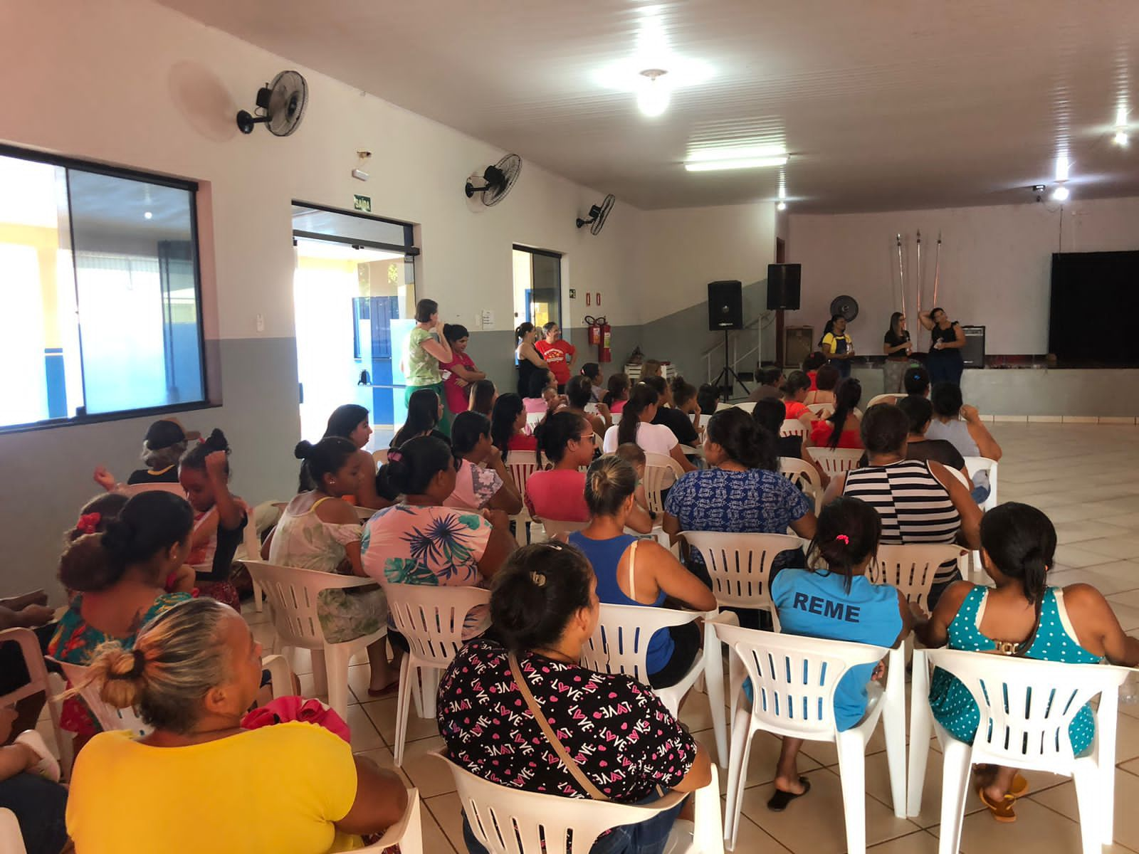 Direito das mulheres é abordado em palestra