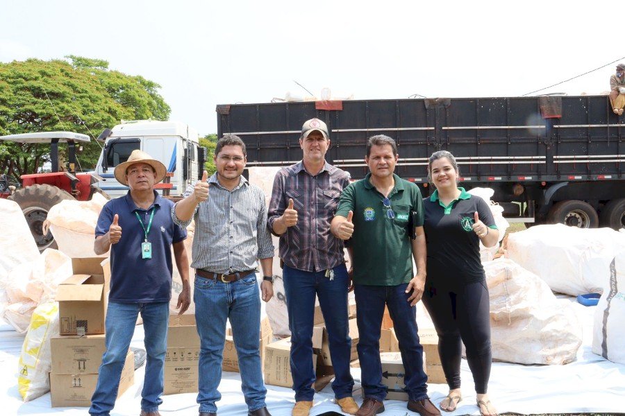 Angélica realiza coleta itinerante de embalagens vazias de agrotóxicos