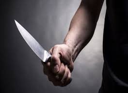 ANGÉLICA: Ameaça com faca, jovem busca ajuda policial após incidente em confraternização
