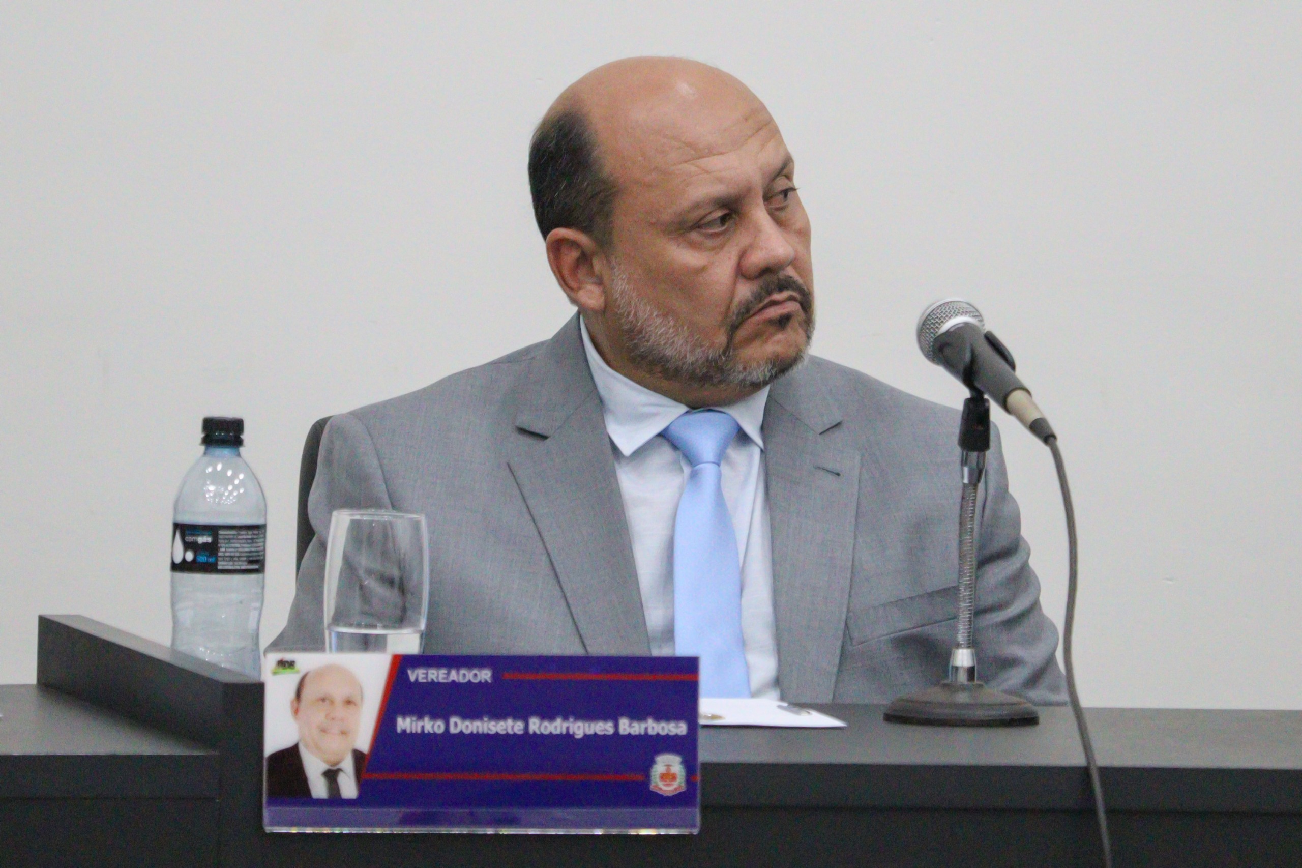 Vereador Mirko Barbosa solicita informações da Secretaria Municipal de Saúde 