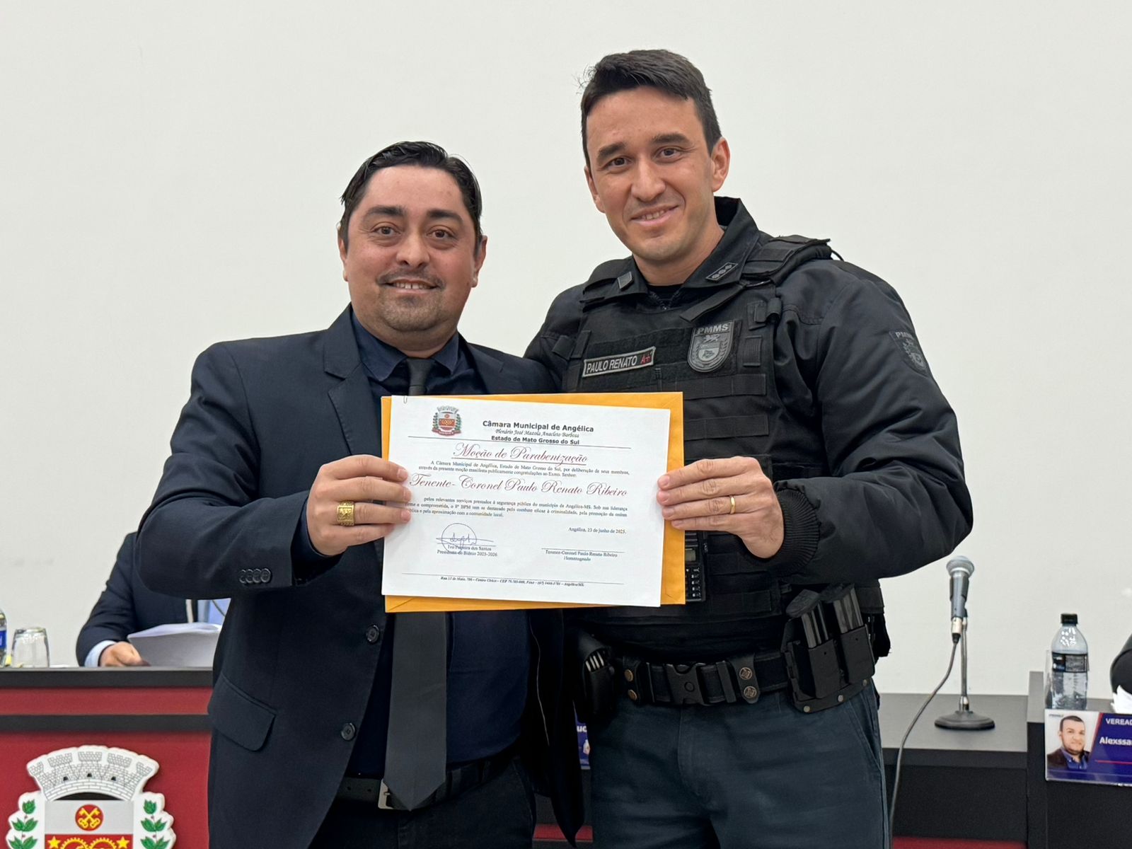 Câmara Municipal de Angélica Homenageia Tenente-Coronel Paulo Renato Ribeiro pelos Relevantes Serviços Prestados à Segurança Pública
