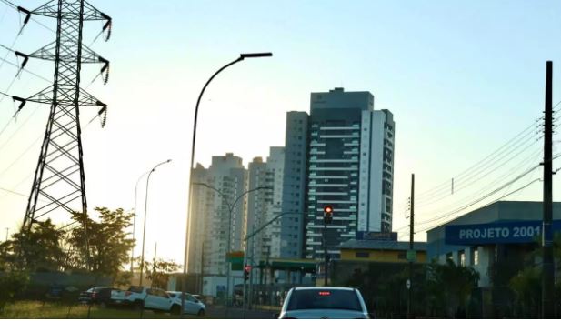 Com temperaturas amenas e sem sinal de chuva, MS enfrenta baixa umidade nesta segunda