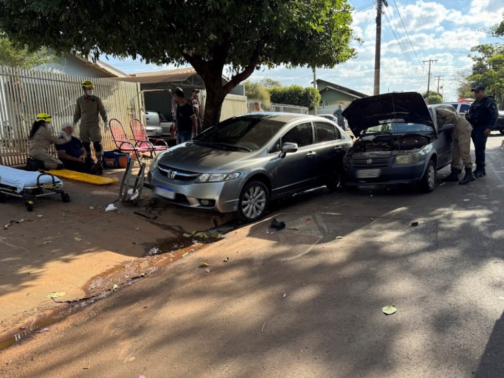 IVINHEMA: Colisão entre veículos é registrada no Bairro Piravevê