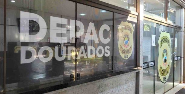 Motorista de aplicativo de Dourados é denunciado por furto de R$ 1.500 durante corrida