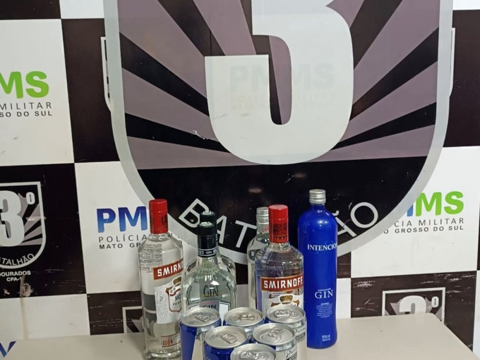 Jovem é presa após furtar bebidas em supermercado na Marcelino Pires 