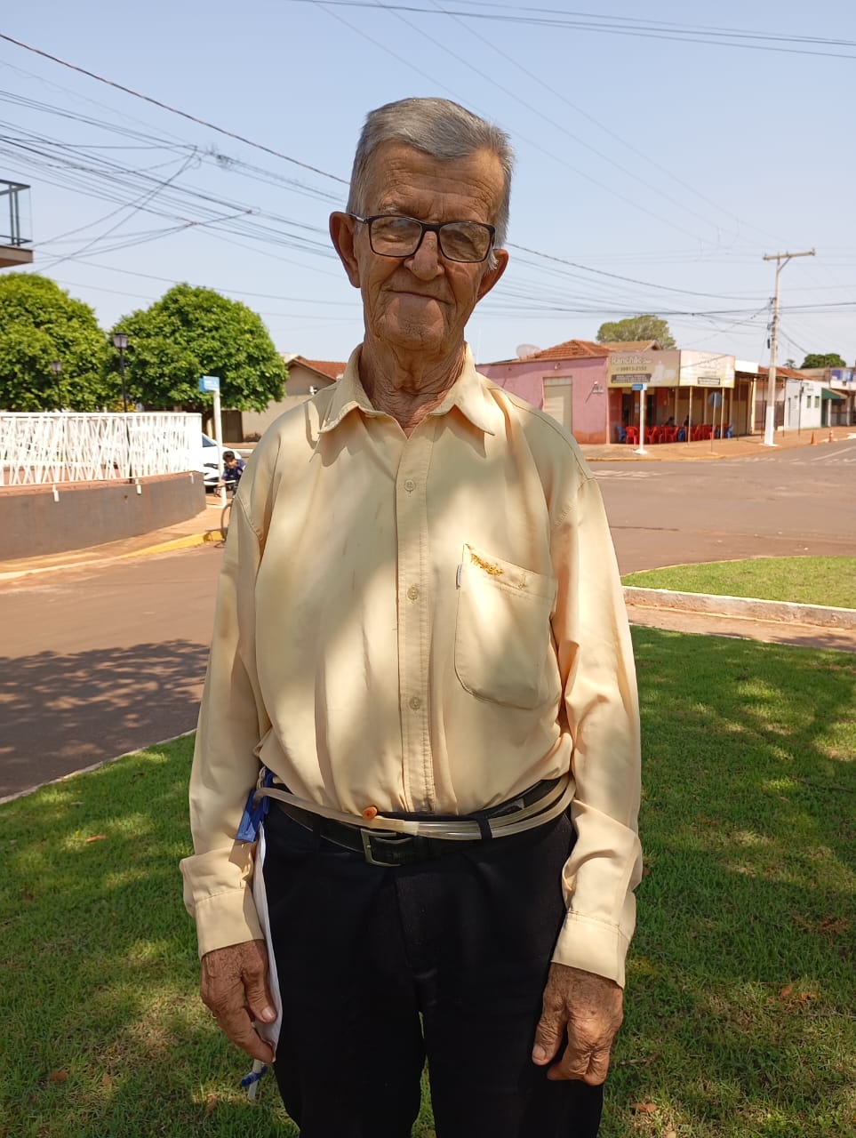 A História do Seu Dursal Elias: Coragem, Fé e Esperança em Busca de Dignidade