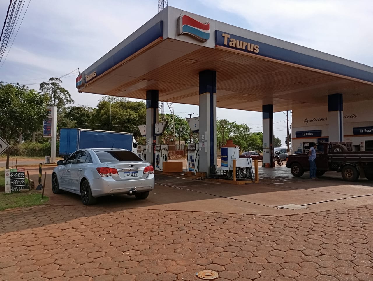Auto Posto Boiadeiro 1