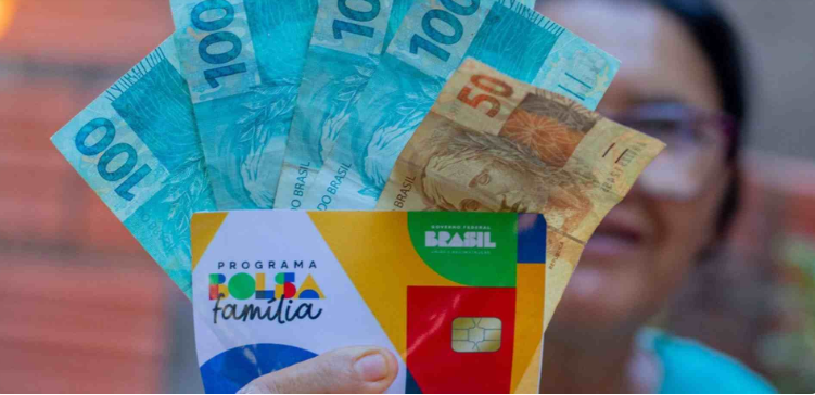 Bolsa Família: Beneficiários com NIS final 5 recebem parcela de outubro nesta sexta-feira