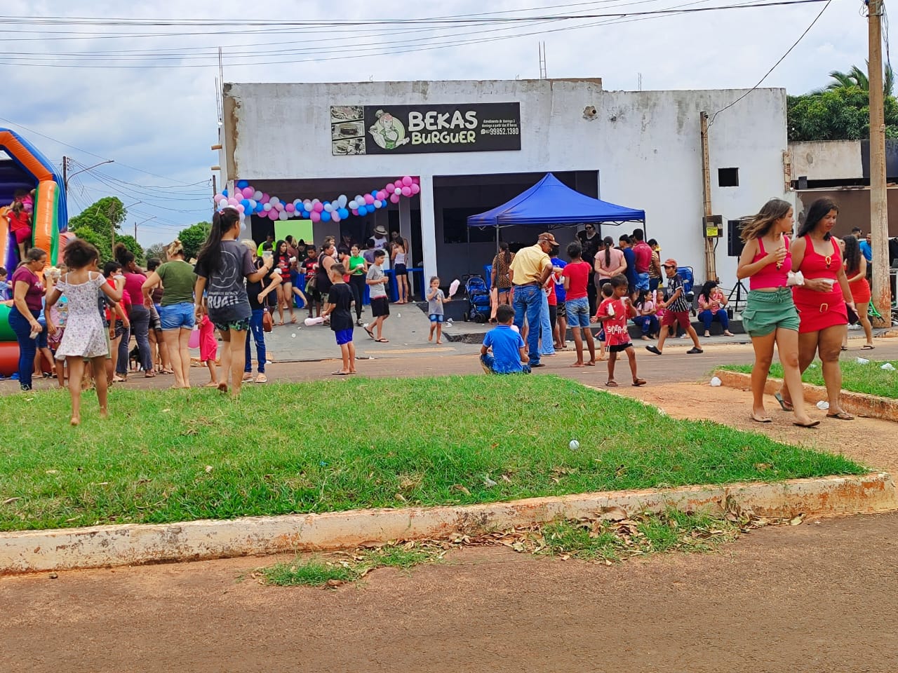 Festa do Dia das Crianças leva alegria à comunidade No último domingo  (12)