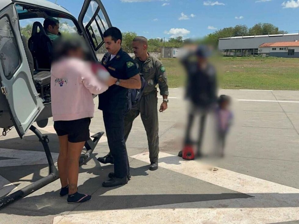 Pai realiza parto da própria filha em área isolada do Pantanal e mãe e bebê são resgatadas