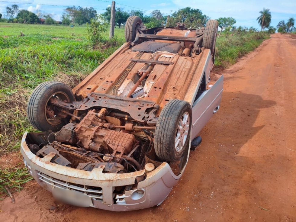 ANGÉLICA: Acidente na MS-141 envolve veículo que desvia de animal na Estrada Vicinal