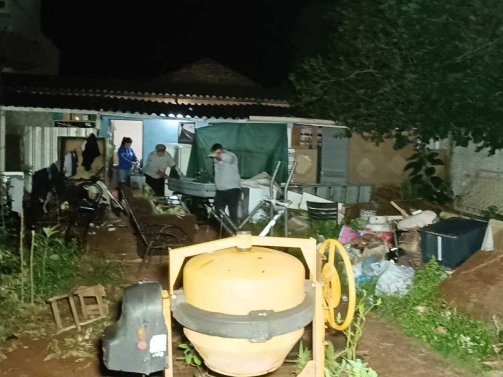 Mulher é assassinado com mais de 20 facadas na frente do filho em MS