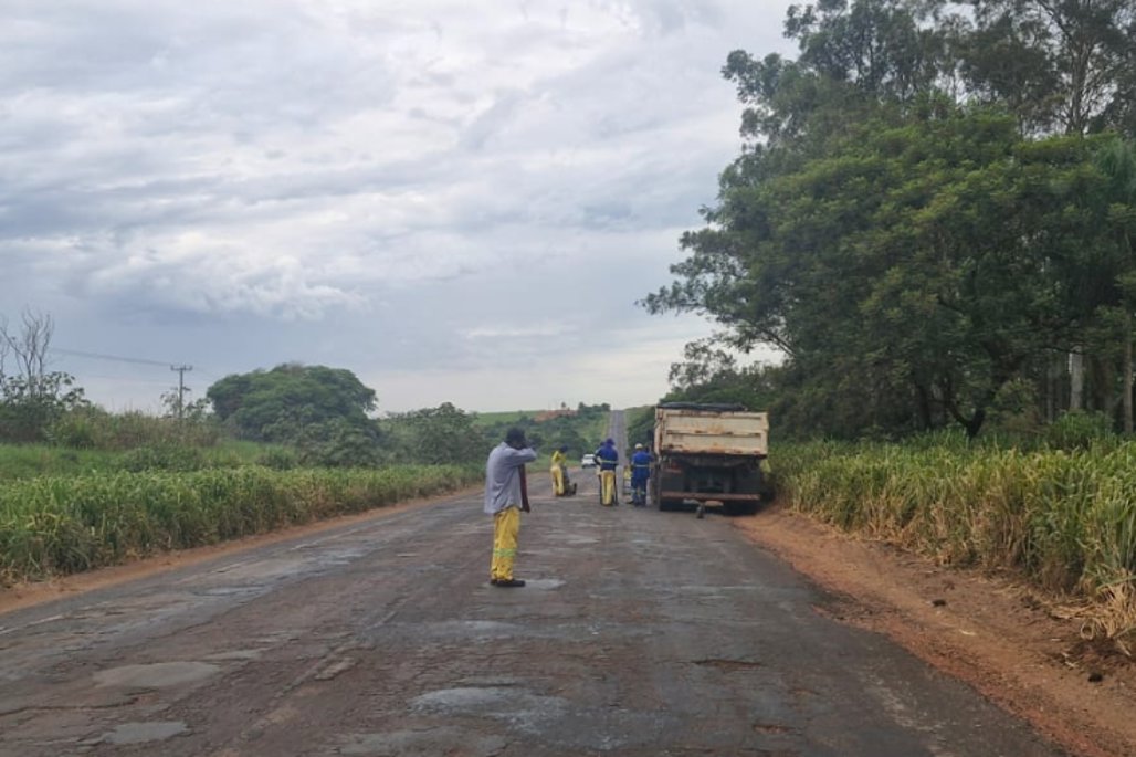 Manutenção da MS-141 é iniciada logo após pedido de Renato Câmara   