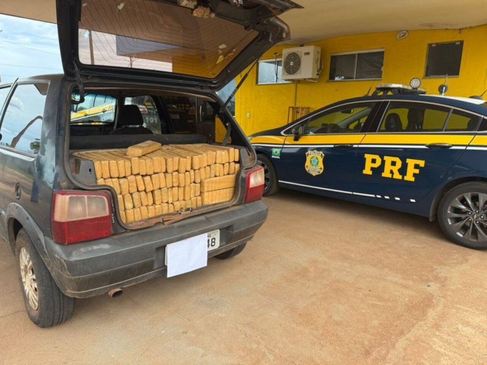 PRF apreende 420 quilos de maconha na rodovia BR-262