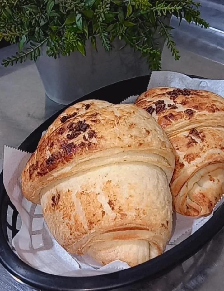 Casa da Chipa e Esfirraria Quatro Leites