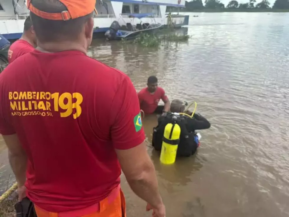 Irmãos se afogam em rio e adolescente de 17 anos morre