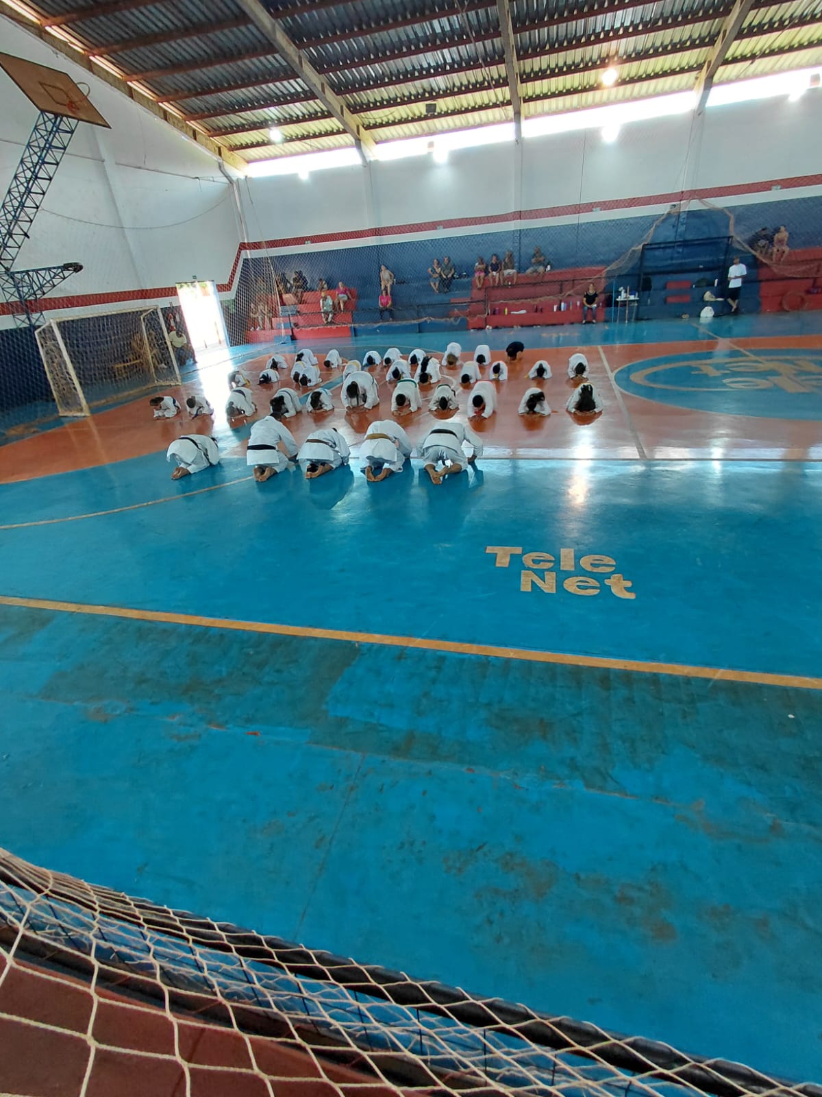 Apresentação de Karatê em Angélica destaca talentos locais e fortalece o esporte no município