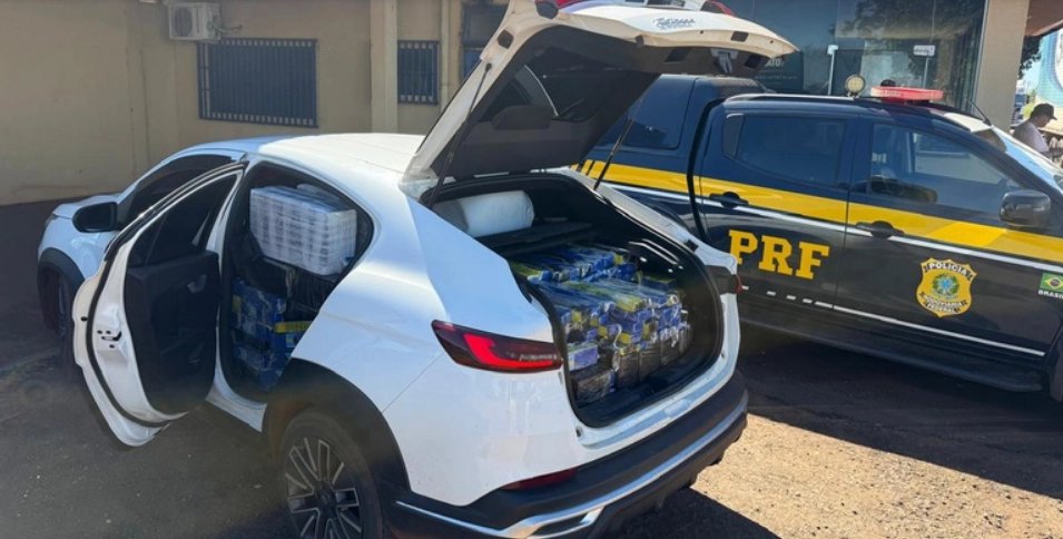 Veículo roubado é apreendido pela PRF com quase uma tonelada de maconha em Nova Alvorada do Sul