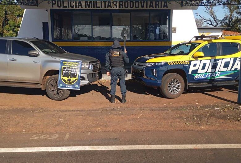 Dupla é presa transportando caminhonete furtada avaliada em R$ 210 mil 13 julho 2026 - 09h09Por Da redação