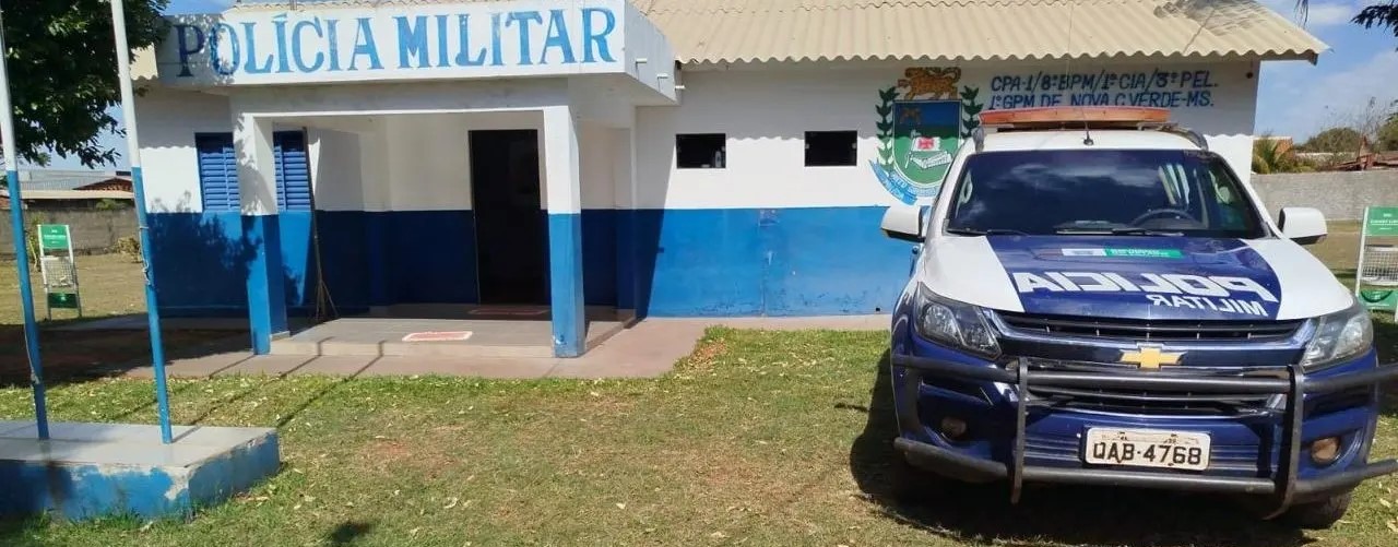Homem é contido por populares após tentar atacar vítima com faca em Nova Casa Verde