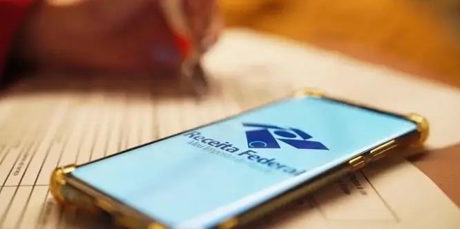 Receita paga lote especial de restituição do IR nesta quarta; veja quem recebe e como fazer