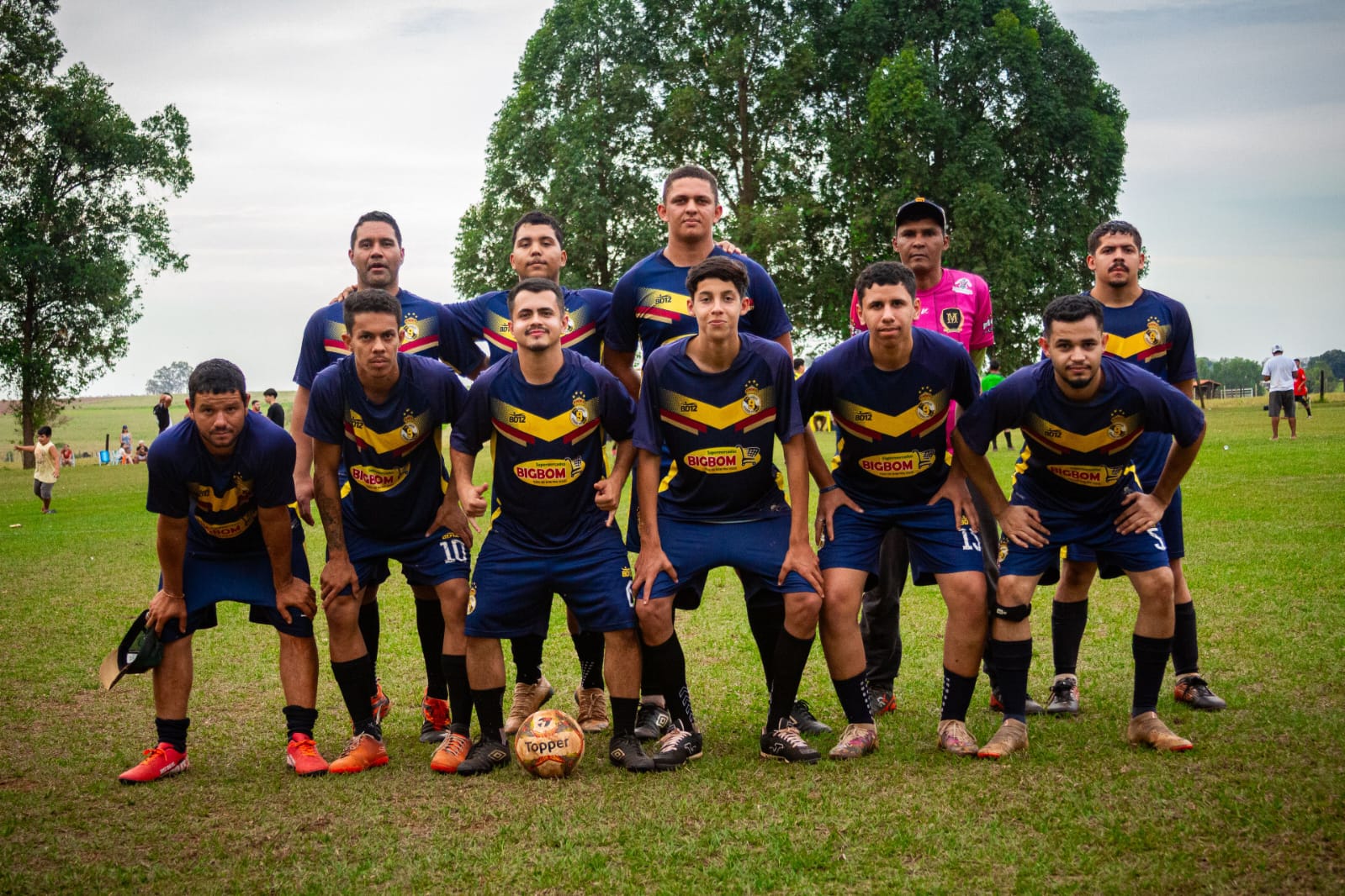 Angélica: Chapecó de Ivinhema conquista o título do Torneio de Futebol Suíço de Ipezal Angélica: Chapecó de Ivinhema conquista o título do Torneio de Futebol Suíço de Ipezal