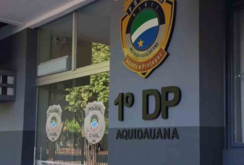 Homem é encontrado morto dentro de residência