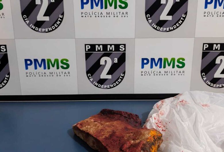 Homem é preso após tentar matar vítima com pedrada na cabeça 