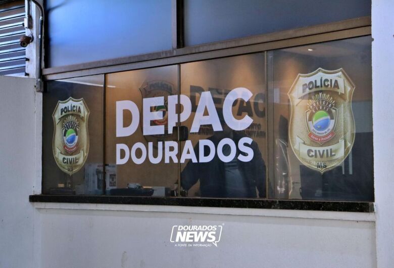 Idoso tem celular furtado após levar 