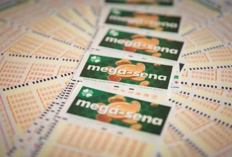 Mega-Sena pode pagar prêmio de R$ 135 milhões nesta terça 04 agosto 2026 - 07h19Por Da Redação