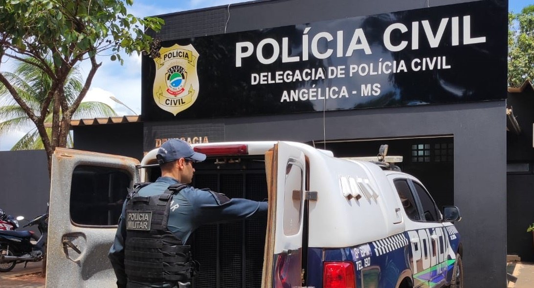 Jovem de 23 anos é detido por praticar direção perigosa em Angélica
