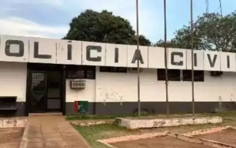 Adolescente de 13 anos é baleado enquanto dormia dentro de casa 
